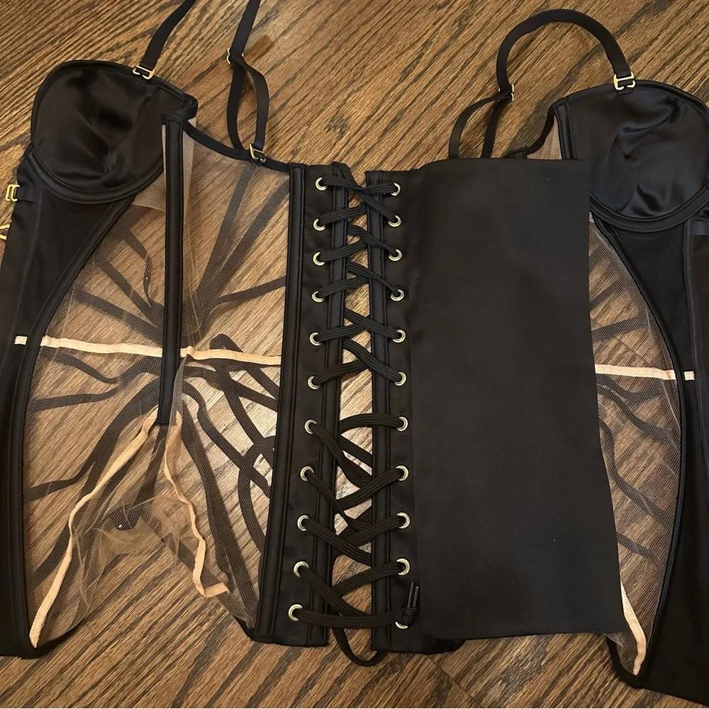 Agent Provocateur Rubi corset size 2 small Swarovski crystals black nude - Picture 11 of 17